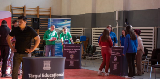 Târg educațional la Vaslui: liceenii, informați despre ofertele Universității „Dunărea de Jos” din Galați