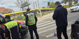Bătrân lovit de o mașină pe trecerea de pietoni, la spital în stare gravă. Rudele se tem de mușamalizarea cazului