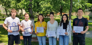 Mențiuni pentru doi elevi vasluieni participanți la Concursul Național de Matematică Aplicată „Adolf Haimovici”
