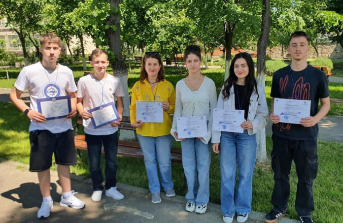 Elevi Concurs National Matematica Aplicata Adolf Haimovici 2026 Dragos Gabriel Voivitca Radu Milosovici