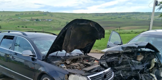 Coliziune spectaculoasă pe DN 24D, la Odaia Bursucani. Șase persoane au fost rănite, dintre care una a rămas blocată în autoturism