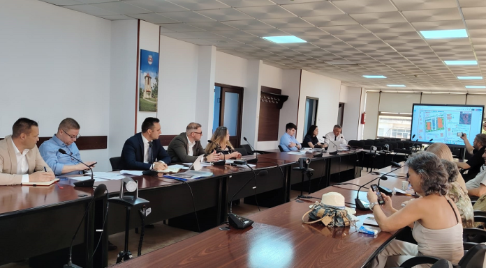 Primăria Vaslui vrea complex rezidențial pe o alee înfundată și la sfârșit întreabă și locuitorii. Strada Eternității va deveni demnă de numele său: atât se va petrece în trafic