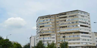 Prin programul „Lift pentru viață” asociațiile din județ pot monta lifturi sau platforme în blocurile vechi