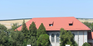 Și corpul A al Liceului „Mihai Eminescu” din Bârlad intră în reabilitare