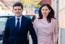 Partenera președintelui, Mihaela Grădinaru, deține mai multe terenuri, în cotă parte, și două case, toate moștenire, în județul Vaslui
